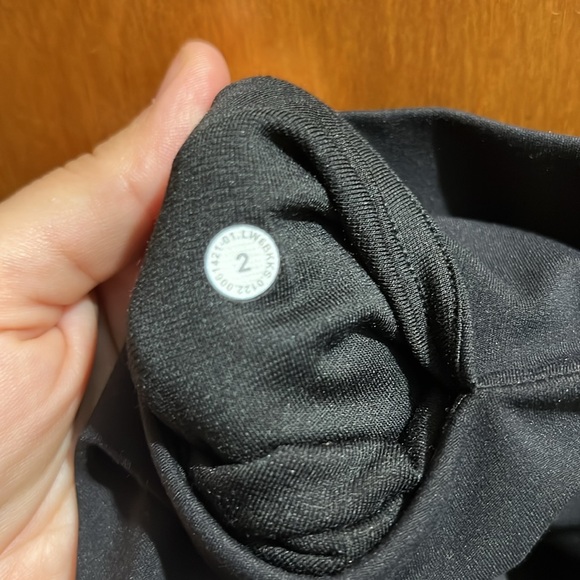 NWT LULULEMON Align Crop 23” Legging With Pockets Size:  2 - Picture 6 of 6